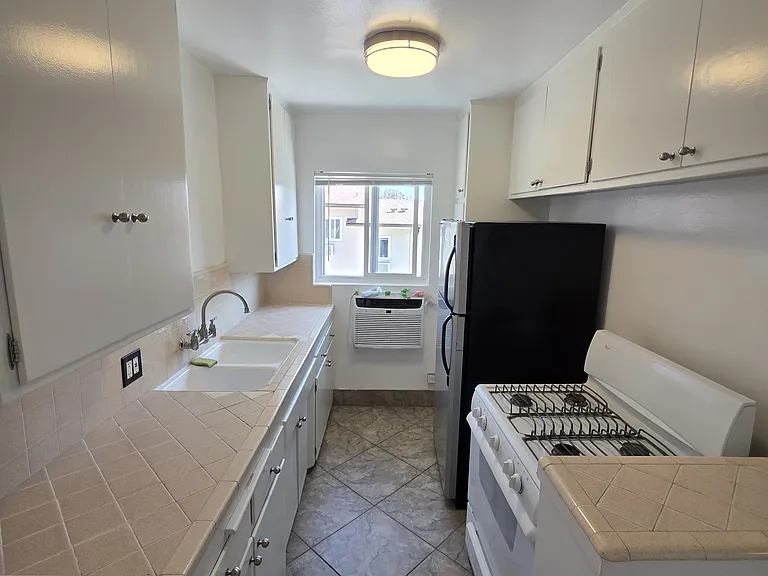 5628 Ash St #10 — Photo 6