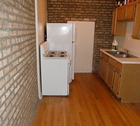 4th image of 6150 N Winthrop Ave APT 106