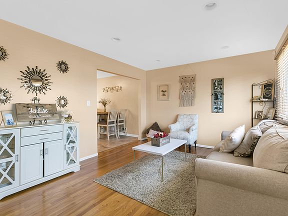 4th image of 1004 Midwood Dr