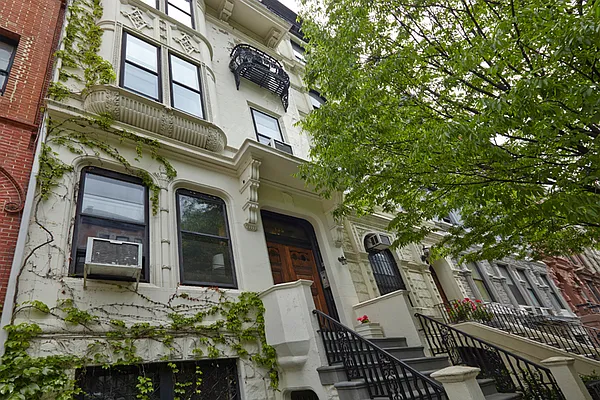 Rented by Brown Harris Stevens | media 48