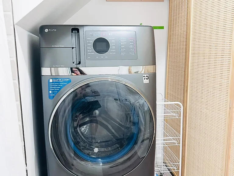 GE Washer/Dryer combo Unit Included.