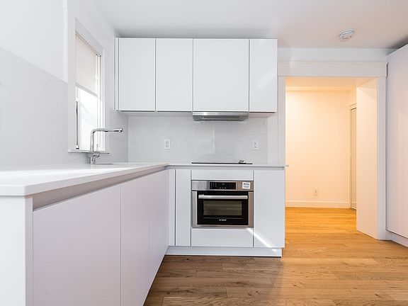 4th image of 50 Gloucester St #752654