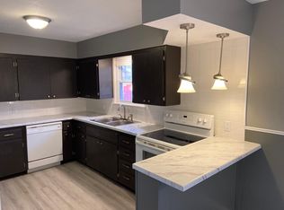 1222 S Prince Ln, Springfield, MO 65804