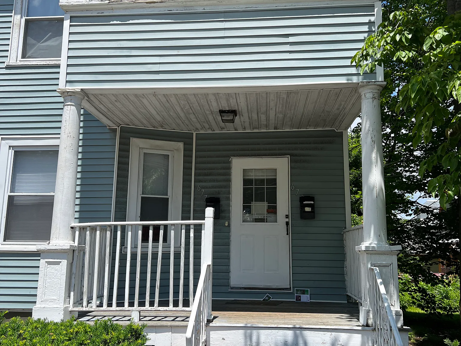 4 bed, 1600 sqft, $2,700 — Photo 2