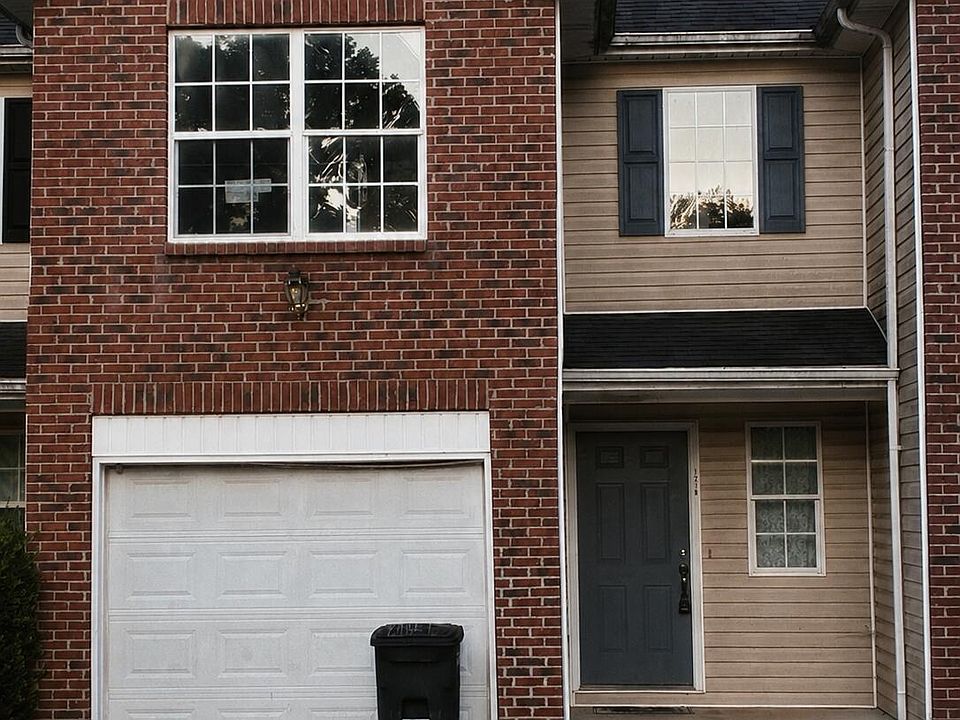 2nd image of 121 Ashberry Dr APT B