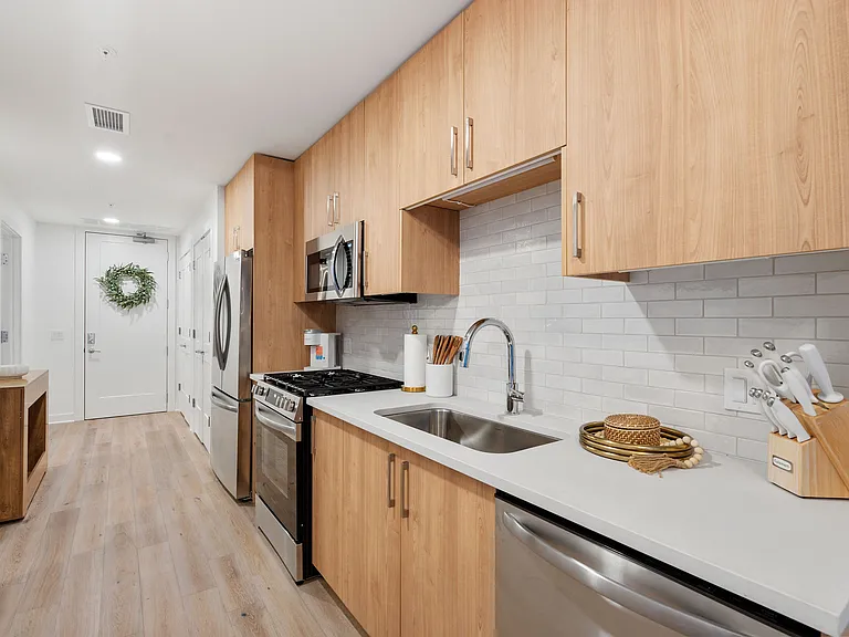 1212 Demonbreun St #706 — Photo 13