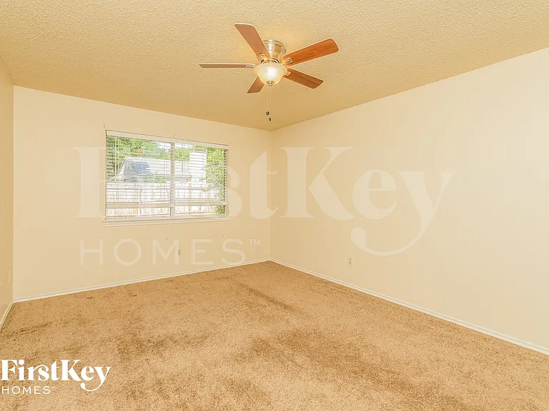 4231 Glen Ridge Dr — Photo 10