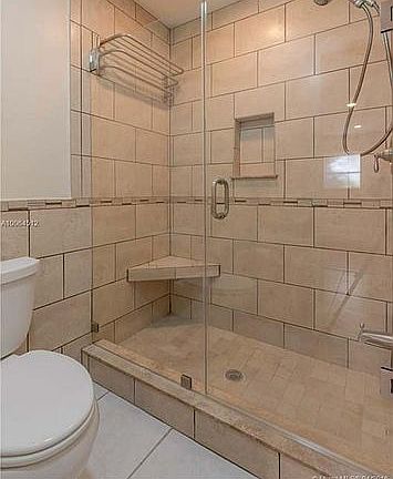 5th image of 4404 NW 20th St
