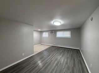 5712 Weymouth St #4, Philadelphia, PA 19120