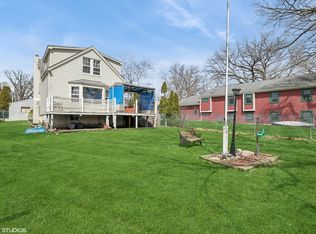 2311 Grove Ln, Cary, IL 60013