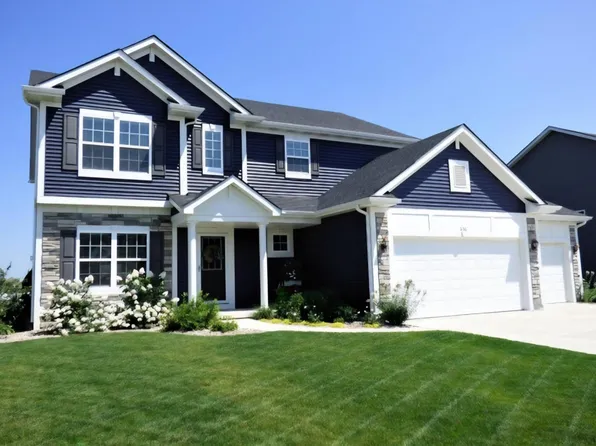 636 E 119th Pl, Crown Point, IN 46307