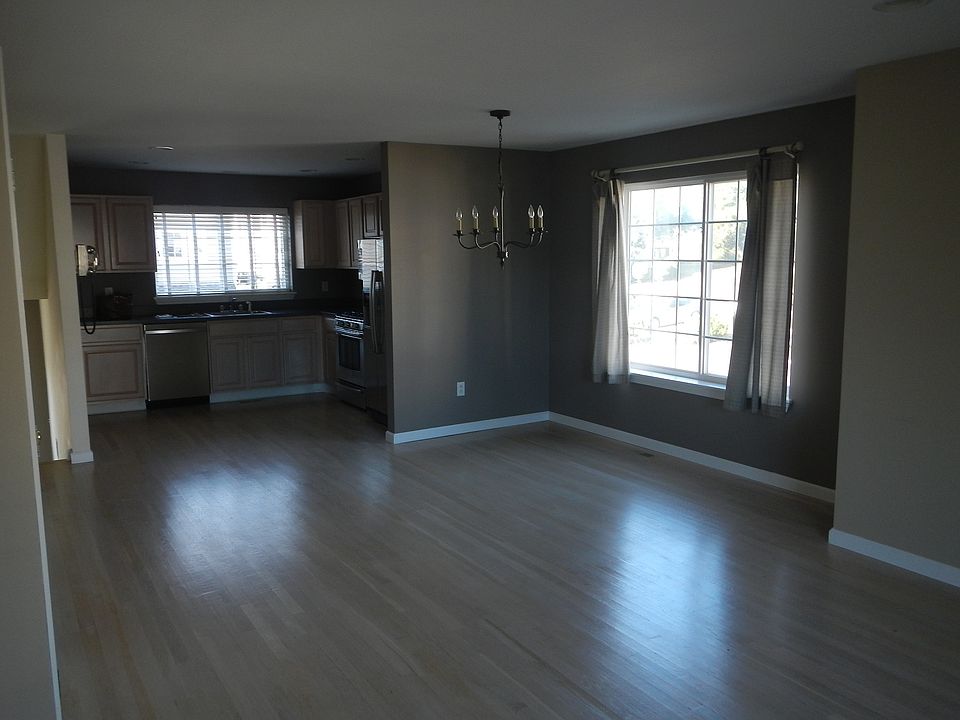 2nd image of 560 Silver Sands Rd Unit 2001