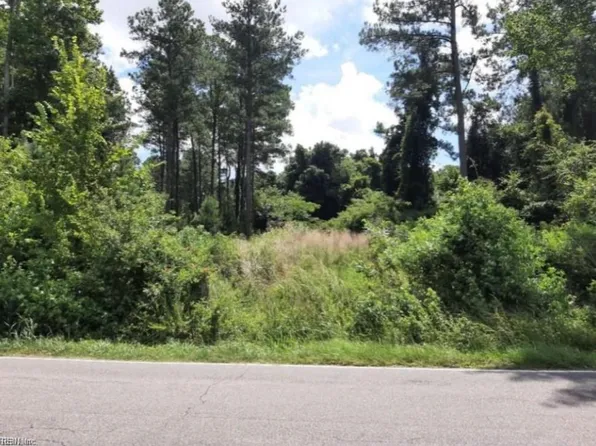 6636 Blackwater Rd, Virginia Beach, VA 23457