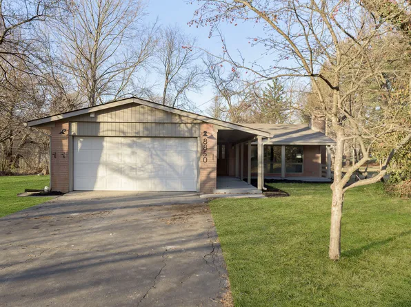 8850 Driftwood Dr, Indianapolis, IN 46240