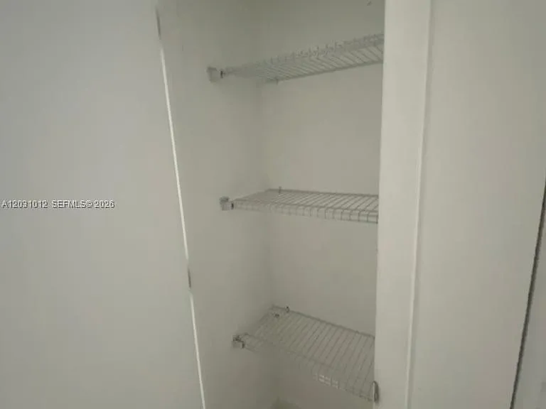 423 E 27th St #302 — Photo 18