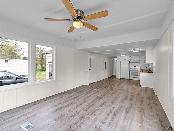 3rd image of 45 Nicole Dr