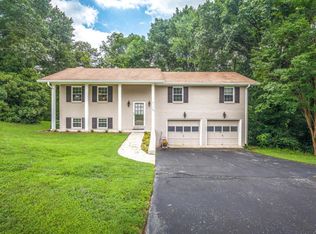 165 Rolling Ridge Ct, Chattanooga, TN 37421