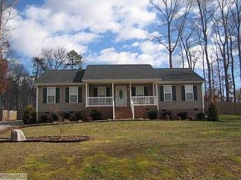 1st image of 8108 Kelly Oak Dr