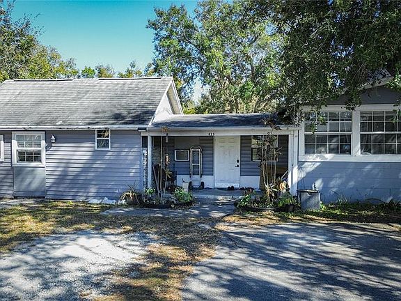 2nd image of 823 Missouri Ave