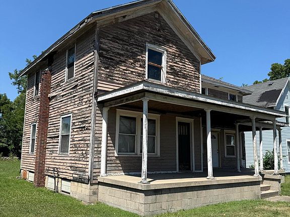 2nd image of 909 Jerome St