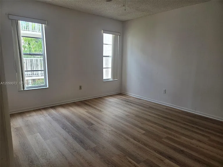 2800 NW 56th Ave #G301 — Photo 7
