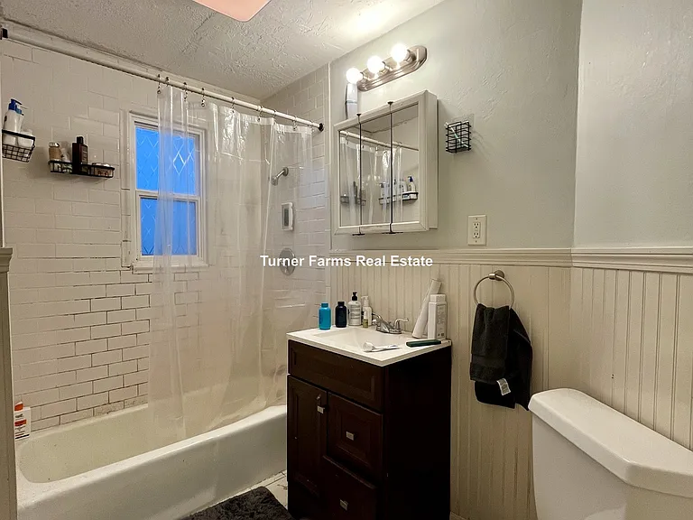 114 Thornton St #1 — Photo 11