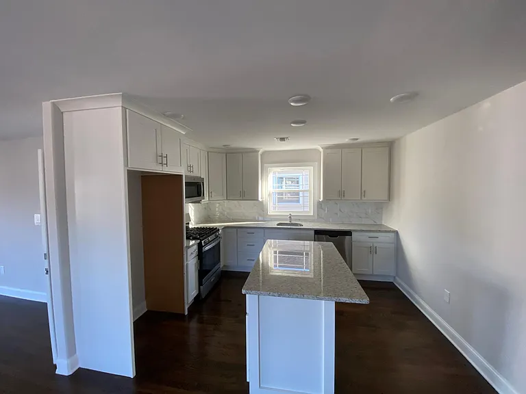 341 Washington Ave #2 — Photo 11