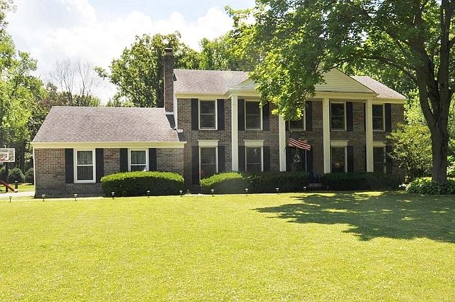 1st image of 3 Sherwood Dr