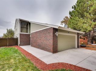 871 S Rifle Way, Aurora, CO 80017