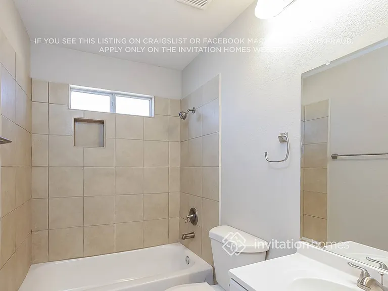 827 N Evergreen St — Photo 12