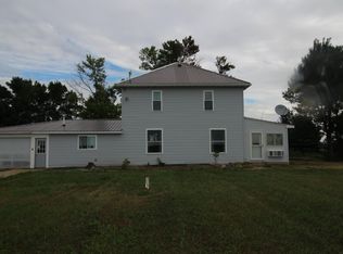 1562 220th St, Milford, IA 51351