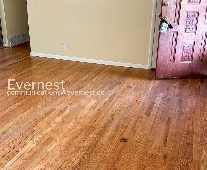 380 Martin Dr — Photo 13