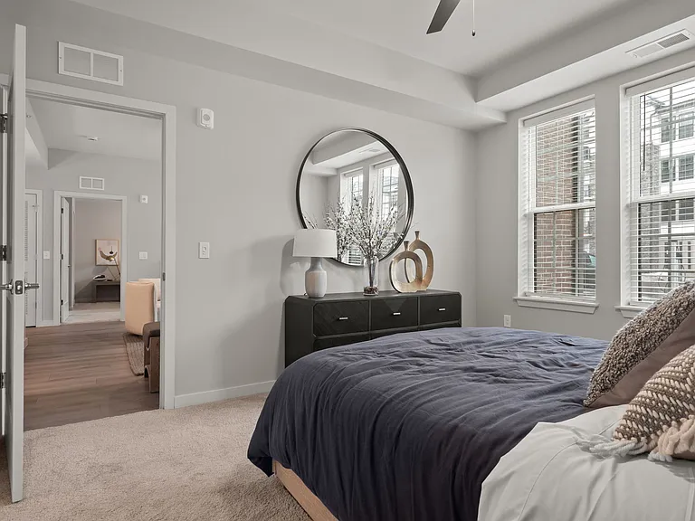 Legacy Rochester Hills Apartments — Photo 42