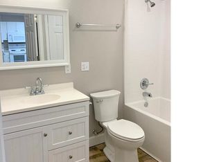 520 SW 69th St #F, Gainesville, FL 32607