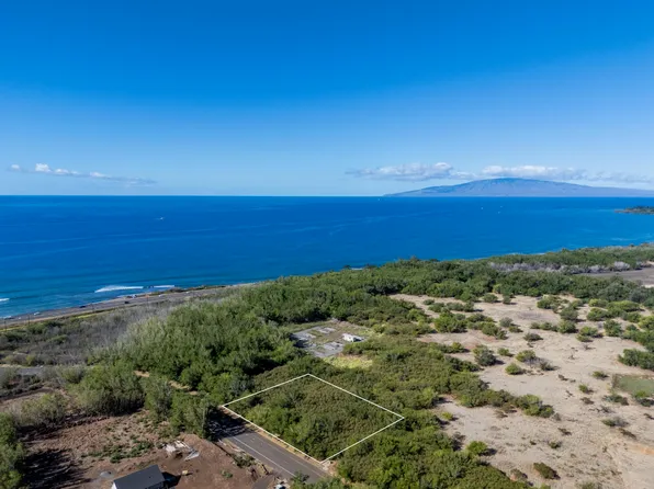 21 Pohaku Aeko St #B, Lahaina, HI 96761