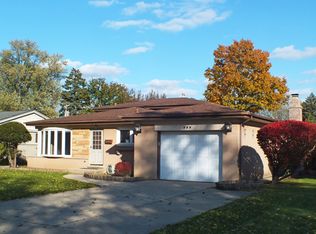 809 S Owen St, Mount Prospect, IL
