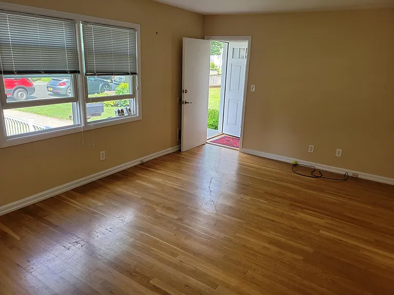 115 Rockwell St #1 — Photo 13