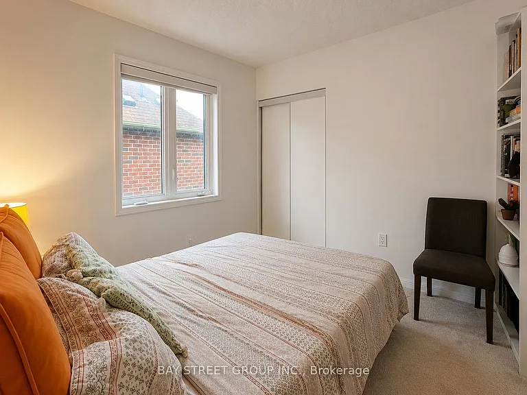 884 McEwan Dr — Photo 18