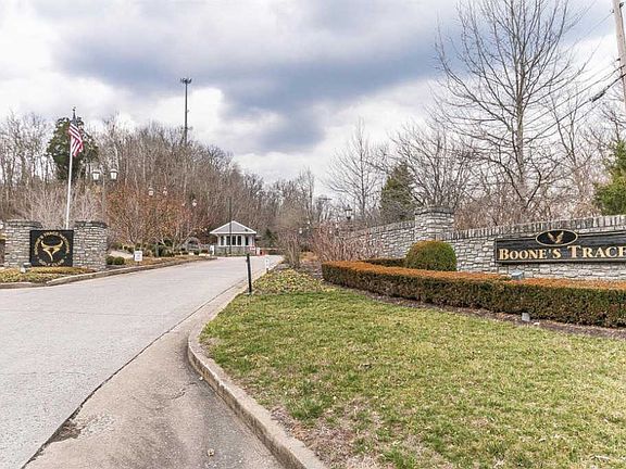 3rd image of 300 Avawam Dr