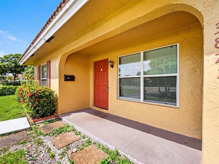 3871 NW 110th Ave #N — Photo 5