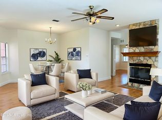 1589 Cove Landing Dr, Jacksonville, FL 32233