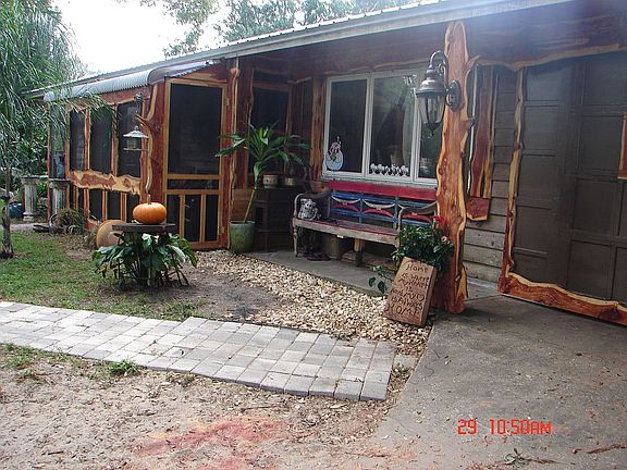 3rd image of 1310 W Meadowbrook Ave