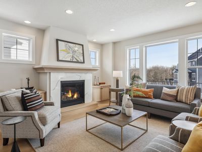 10298 Blackmoor Rd, Woodbury, MN, 55129