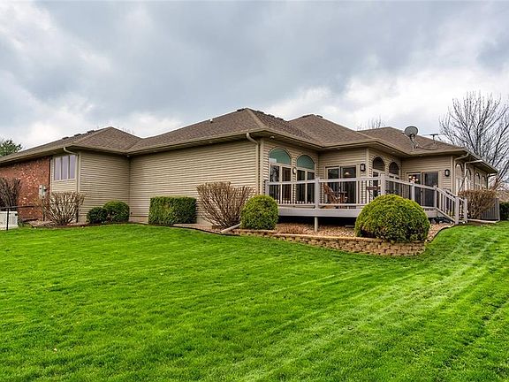 2nd image of 8815 NW Newgate Dr