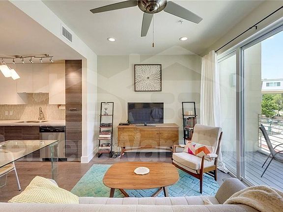 5th image of 604 N Bluff Dr Unit 214