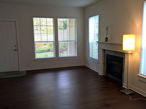 4th image of 22609 NE Alder Crest Dr #1A