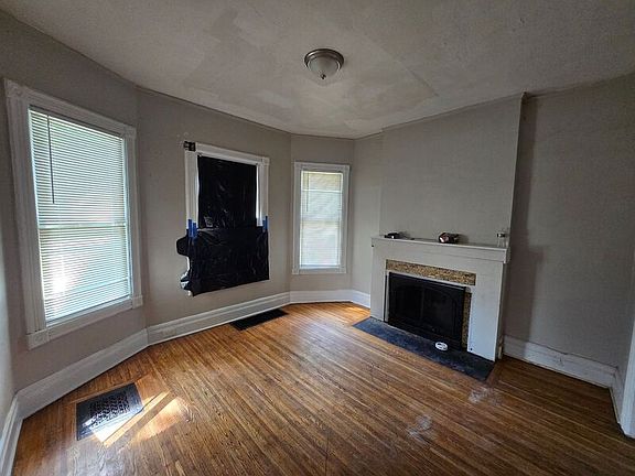 4th image of 641 N Goodman St