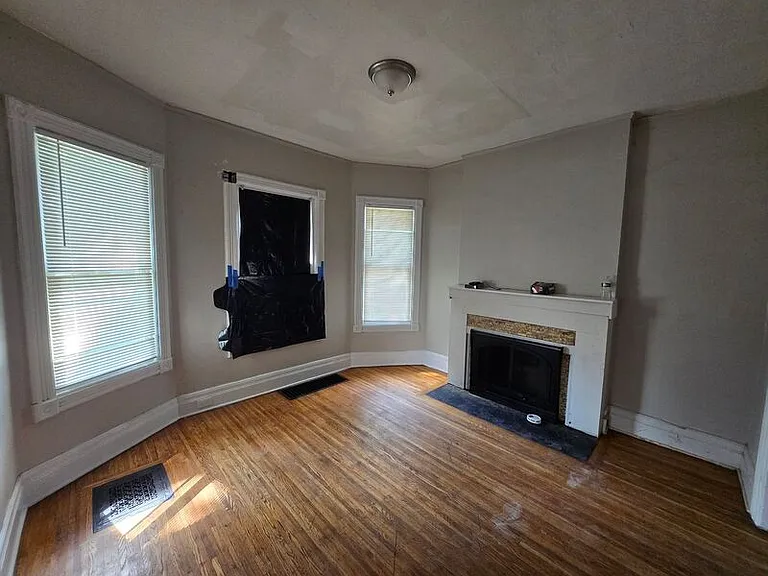 641 N Goodman St #LOWER — Photo 4
