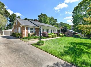 3404 Northampton Dr, Greensboro, NC 27408