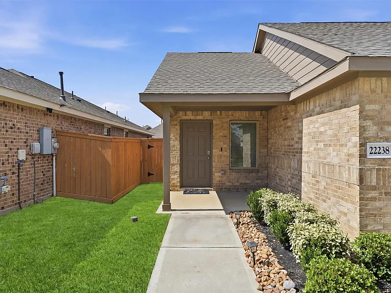 22238 Palladium Dr — Photo 3